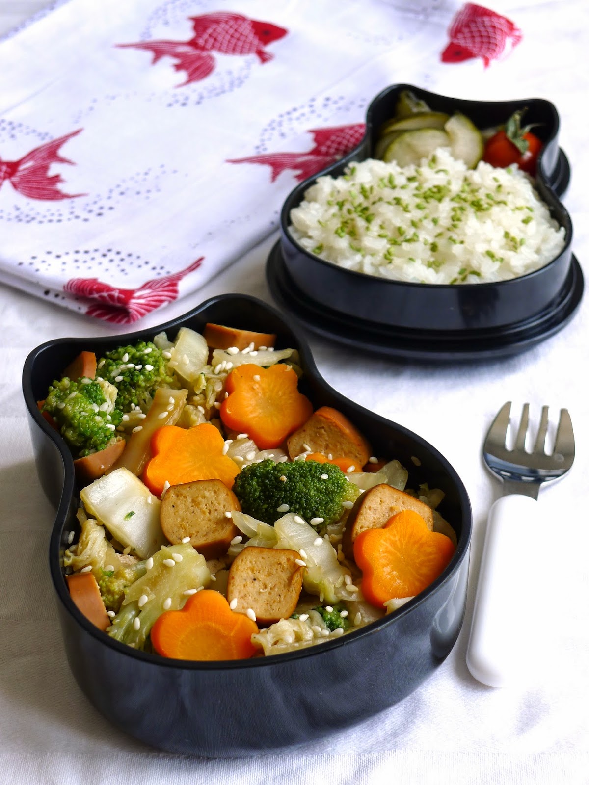 Recettes pour mon bentô: Poêlée asiatique aux saucisses de tofu